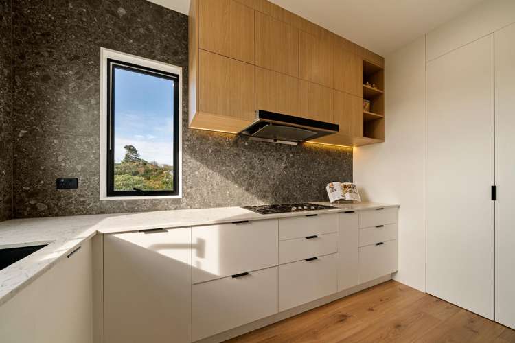 173 Point View Drive East Tamaki Heights_9