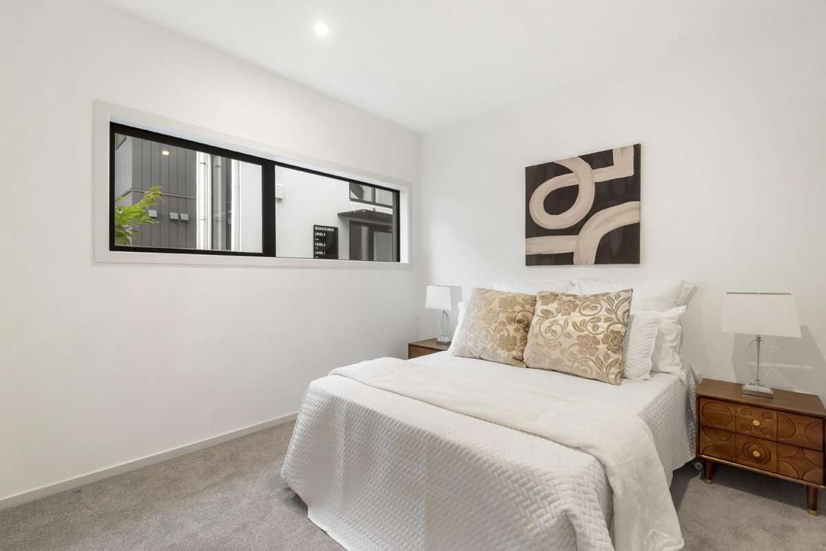 2/42a Arthur Street_2