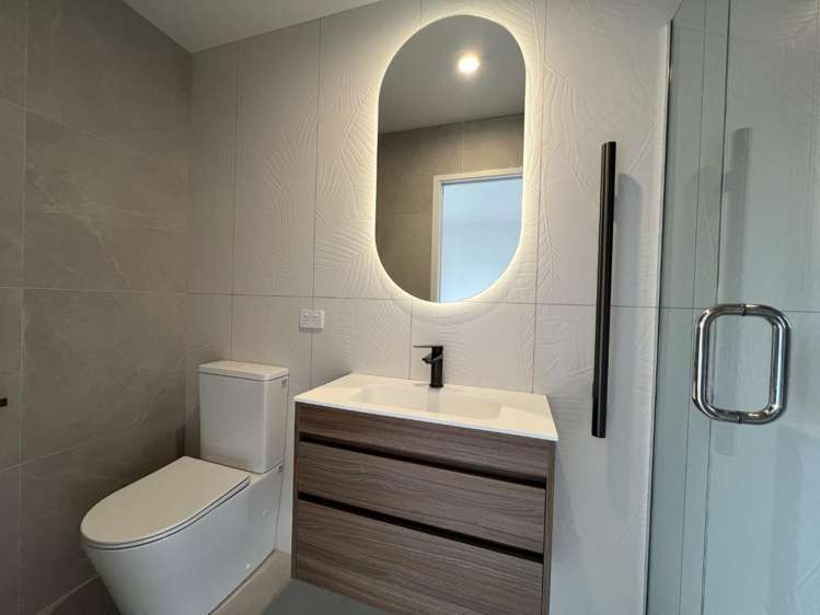 3/56 Kervil Avenue Te Atatu Peninsula_2