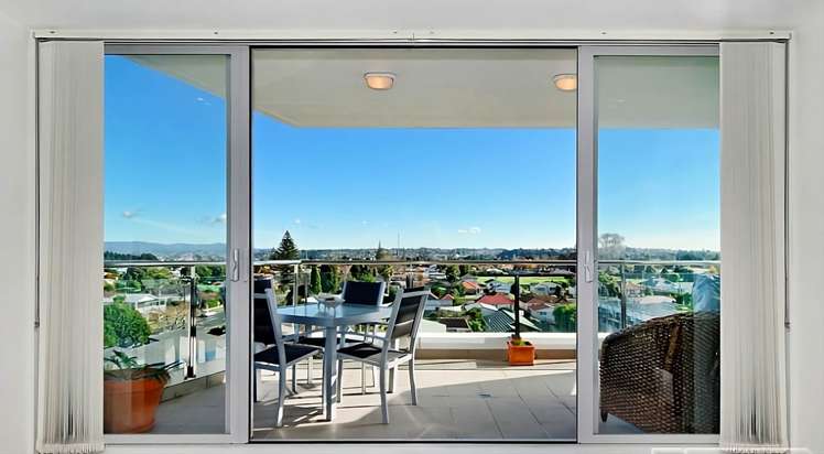 4a/84 Gunner Drive Te Atatu Peninsula_6