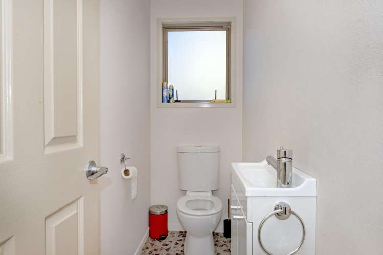 13A Beach Street Whakatane_22