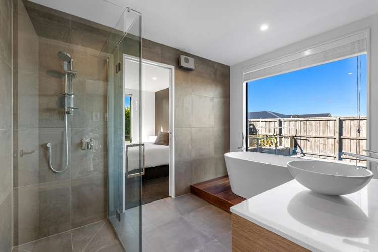 7 Veuve Drive Lincoln_18