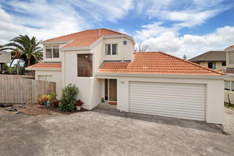 2/5 Juvena Place Clover Park_3