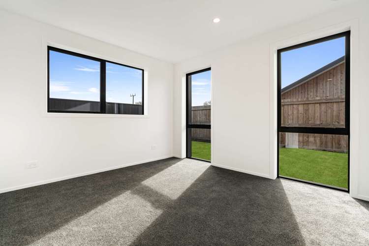 77 Magnum Drive Cromwell_8