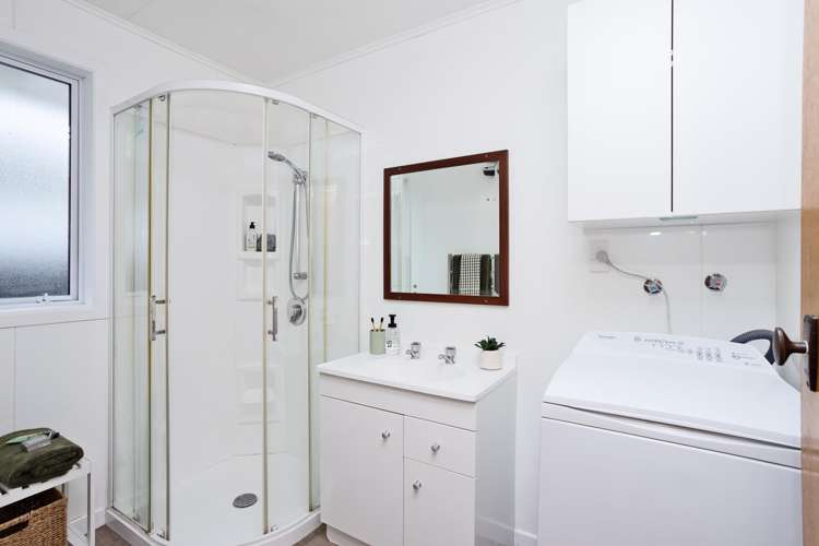 2/237 Queens Drive Windsor_15