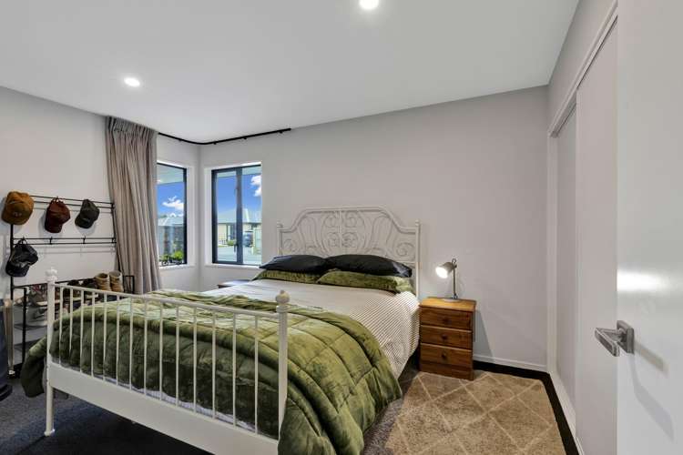 3 Cox Lane Amberley_15