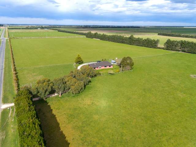 452 Methven Chertsey Road Methven_1