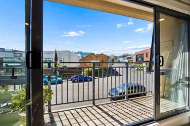 47/22 Normanby Road_4