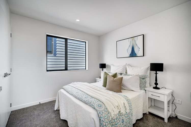 1/4 Powrie Street Glenfield_12