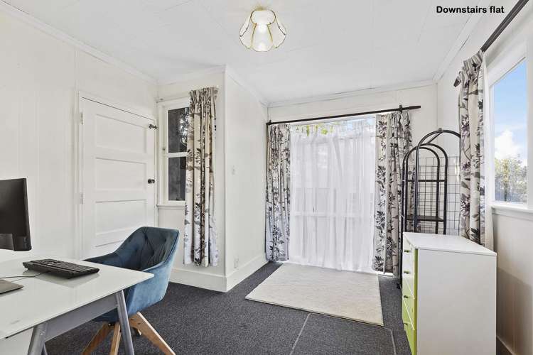 15a Romney Square Tawa_27