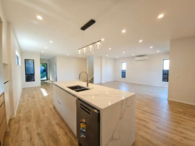 4/55 Spencer Road Oteha_4