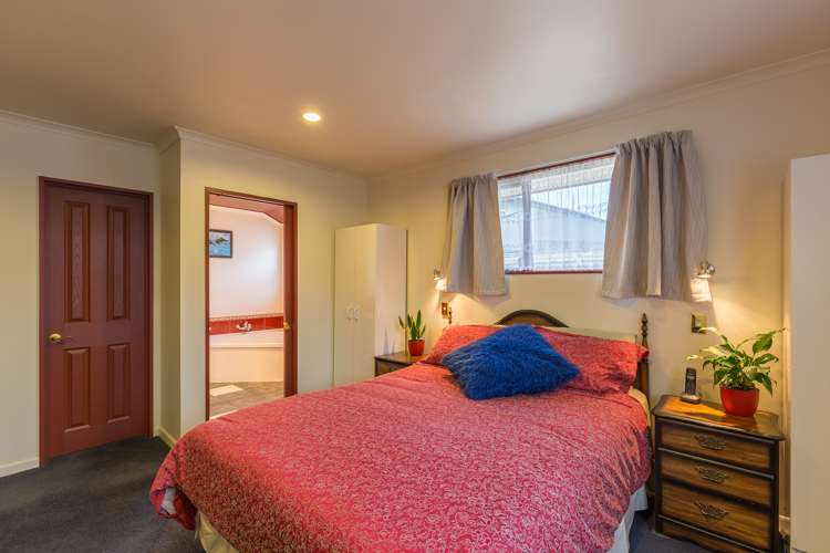 9 Antoine Grove Richmond_5