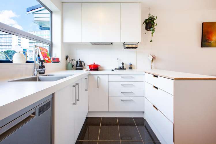 18/31 Princess Terrace Newtown_7