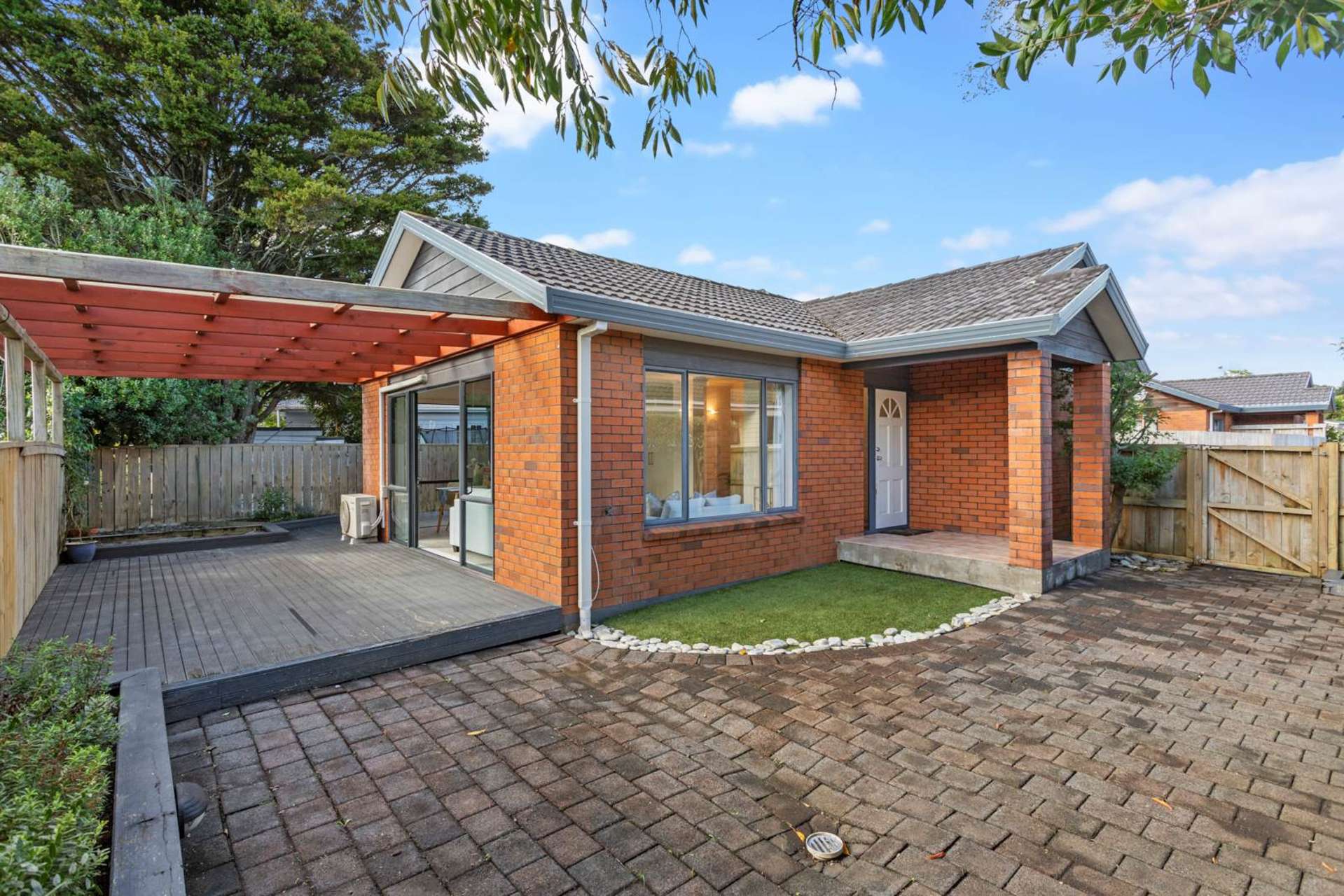 23a Memorial Avenue Mount Roskill Auckland City Houses for Sale