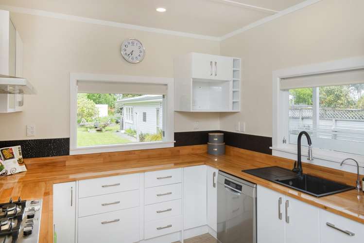 56 Herbert Road Te Hapara_3