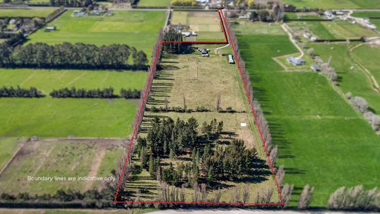 275 Plaskett Road Fernside_25