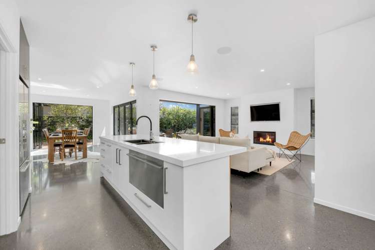 109 Liberty Crescent Beachlands_5