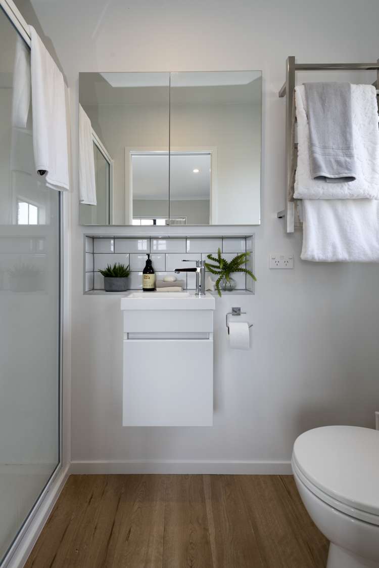 8a Diosma Place Botany Downs_10