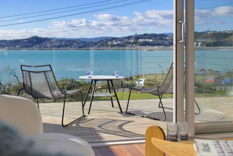 352 Queens Drive Lyall Bay_7
