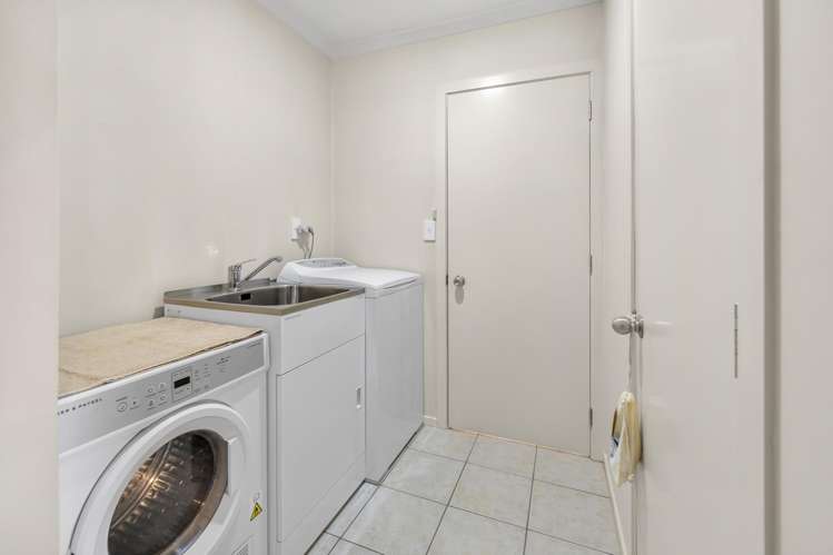 13 Hulme Place Owhata_14