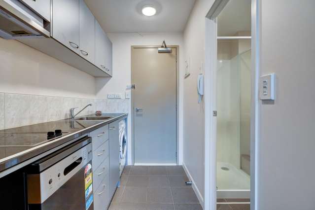 1112/135 Hobson Street City Centre_4