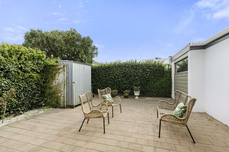 76A Wai-iti  Crescent Woburn_17