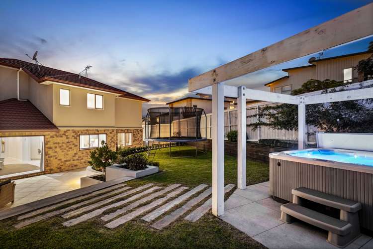 13 Onemana Way Te Atatu Peninsula_11