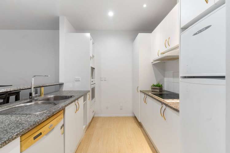 1G/23 Upper Queen Street City Centre_13