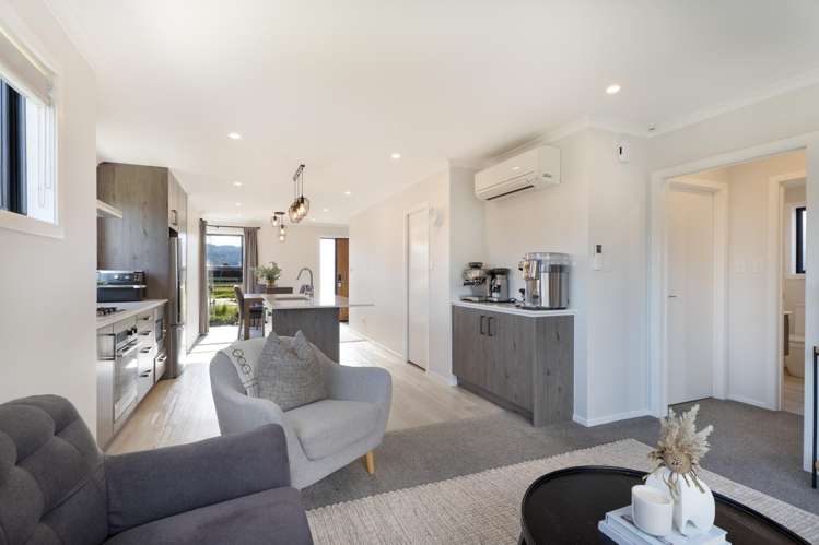 38 Mawai Hakona Drive Wallaceville_10