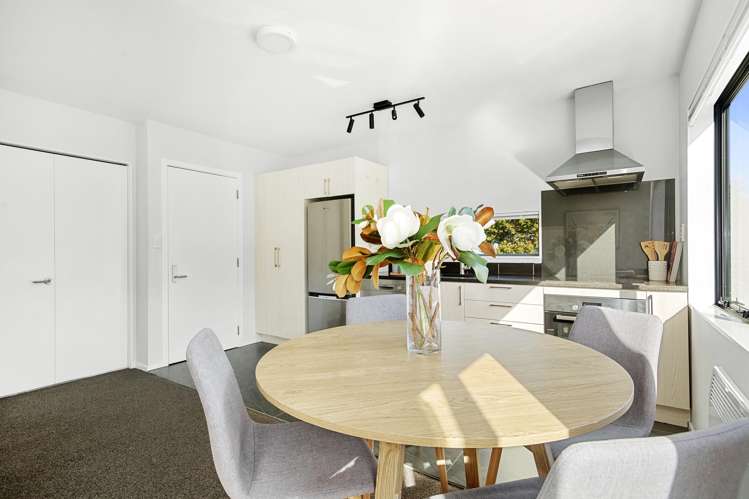 3/232 Main Road Tawa_7