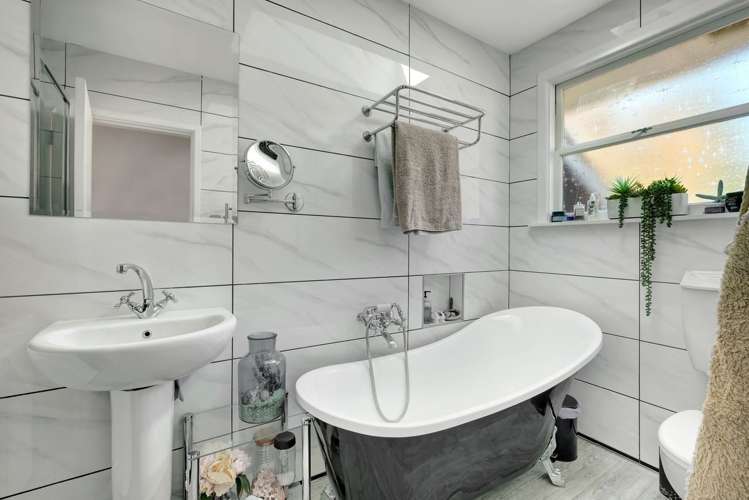 47 Chalet Crescent Hanmer Springs_16