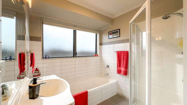 10 Merrimana Drive Thames_11