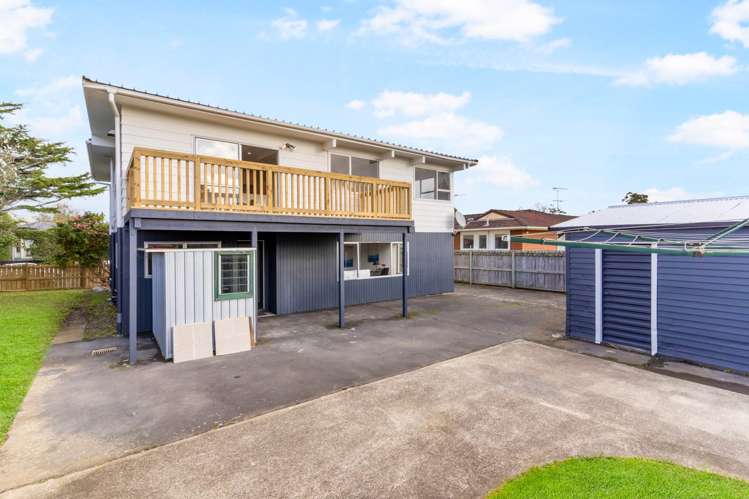 35 Reelick Avenue Pakuranga Heights_16