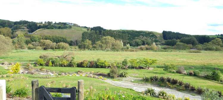 61 Bellerby Lane Maraekakaho_31