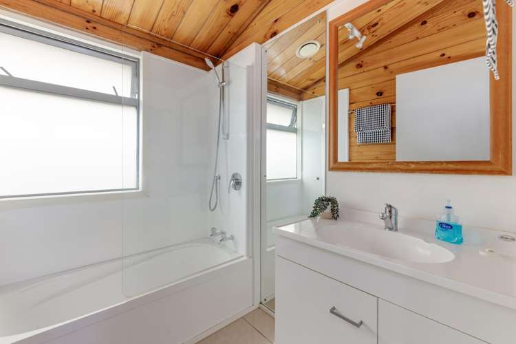 37a Youngs Road Papakura_11