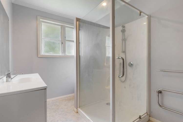 125 Titirangi Road New Lynn_13