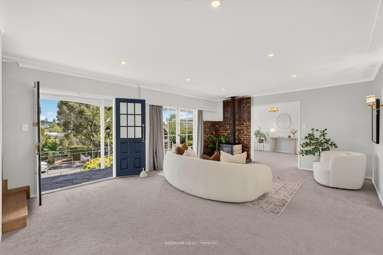 6 Stoneyroyd Gardens_2