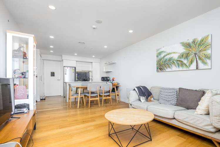 307/10 Lion Place Epsom_3