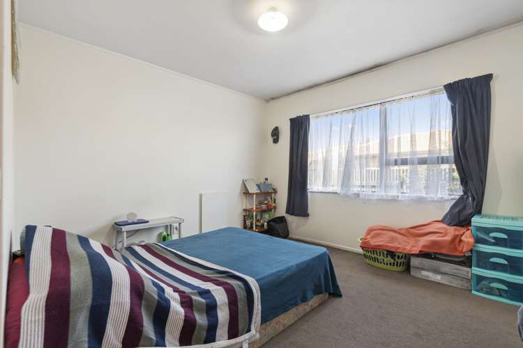13a Youngs Road Papakura_7