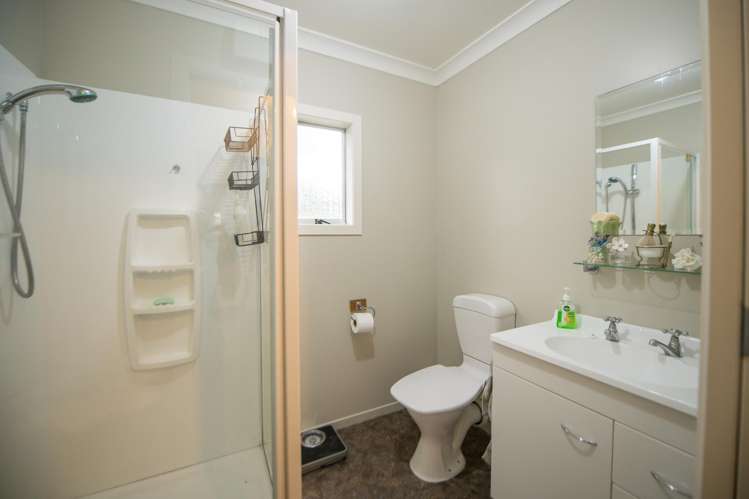 9 Moana Street Kaka Point_13