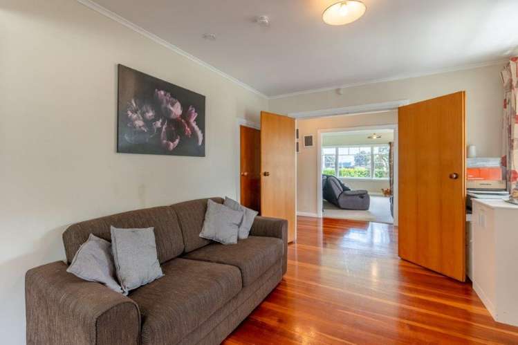 2 Hinemoa Street Paraparaumu_9