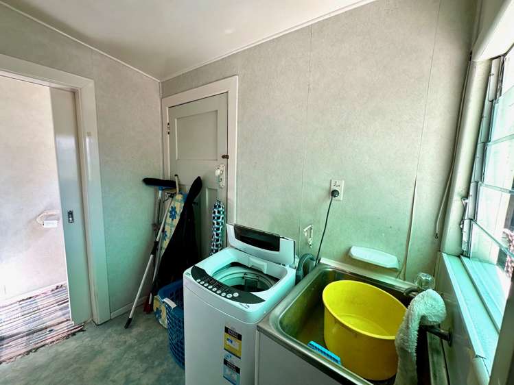 220 Clyde Street Balclutha_11