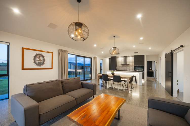 3 Castlebridge Lane Aokautere_1