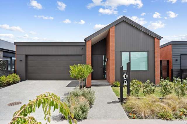 17 Voight Avenue 1053_1