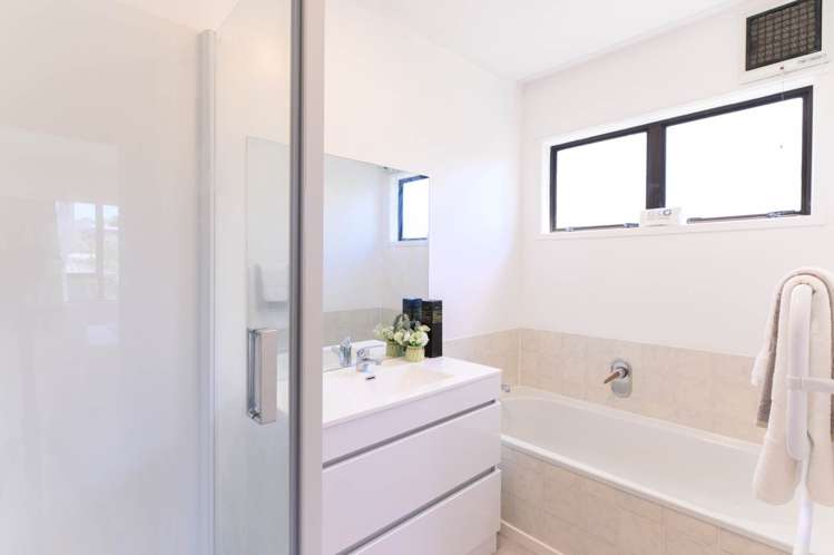 15 Macnay Way Murrays Bay_28