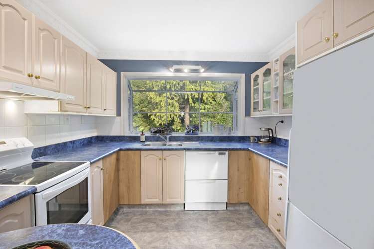 13 Wilmshurst Place Tawa_5