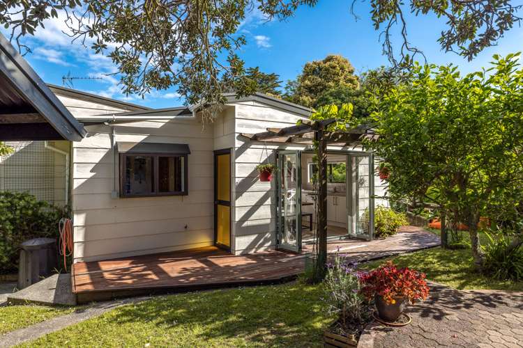 43 Tahatai Road Oneroa_18