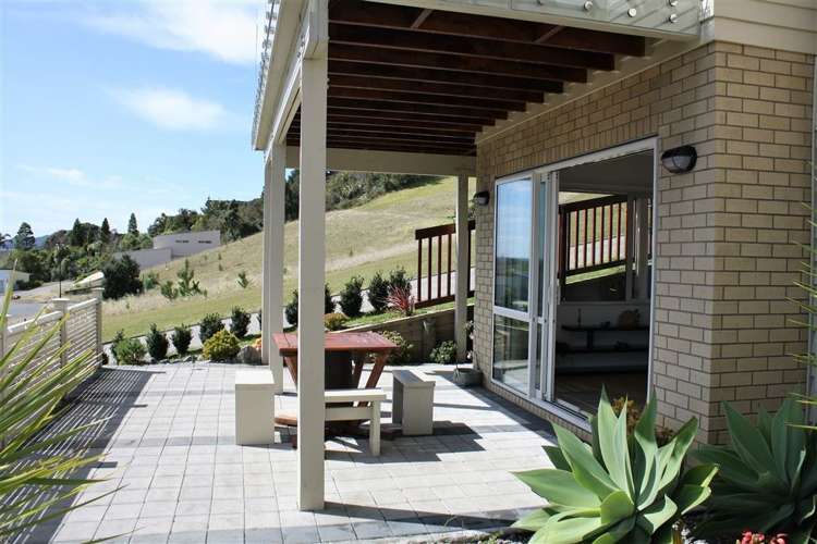 40 Panorama Parade Pauanui_11