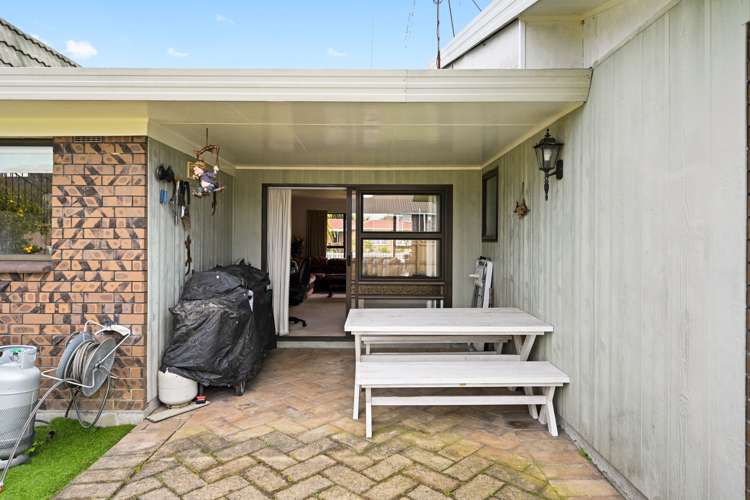 14 Colstone Street Glenview_21