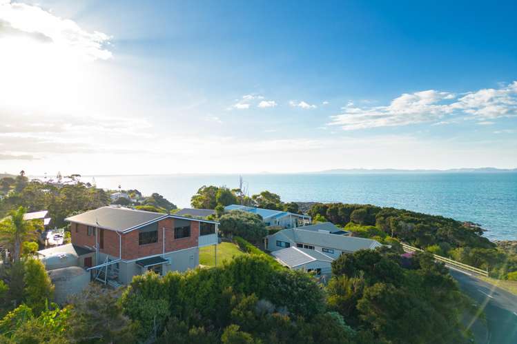 9 Powells Road Cable Bay_24